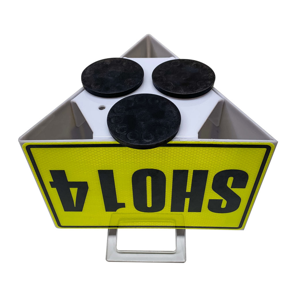 Magnetic-LV-Asset-Triangle_1538Lt