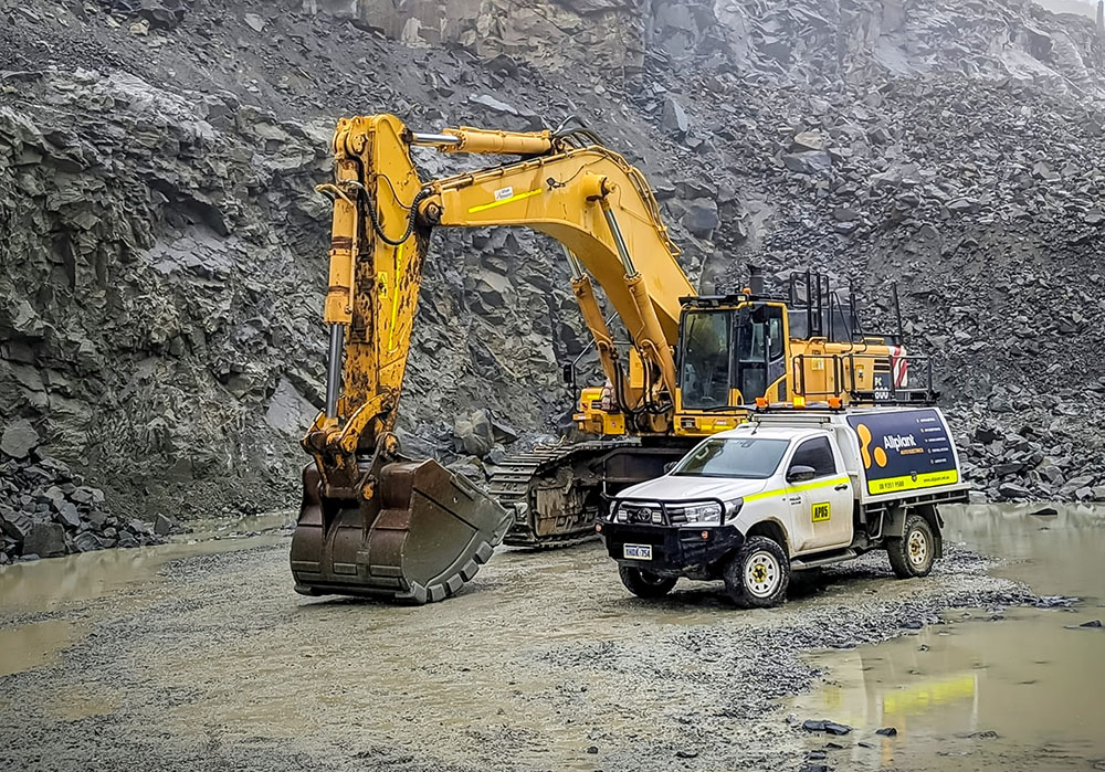 Allplant Auto Electric Maintenance Ute and Digger In Situation